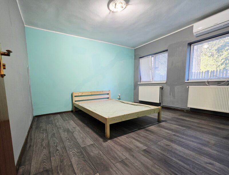 Casa cu curte de vanzare in Bucuresti, zona Lujerului, 3 camere, 130 mp utili.