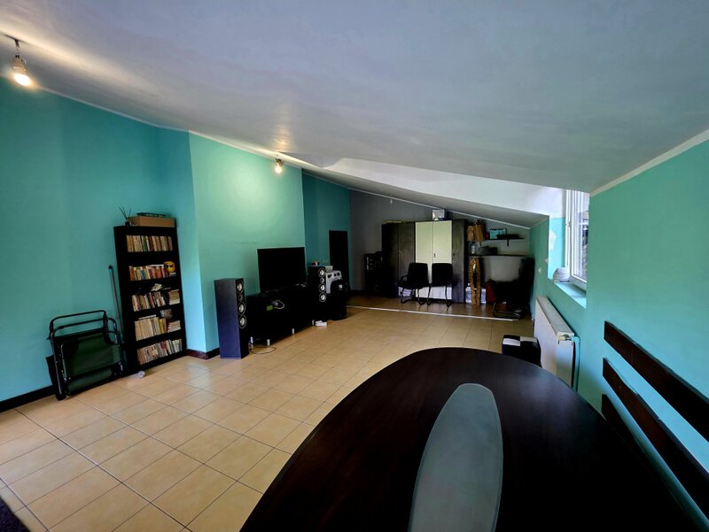 Casa cu curte de vanzare in Bucuresti, zona Lujerului, 3 camere, 130 mp utili.